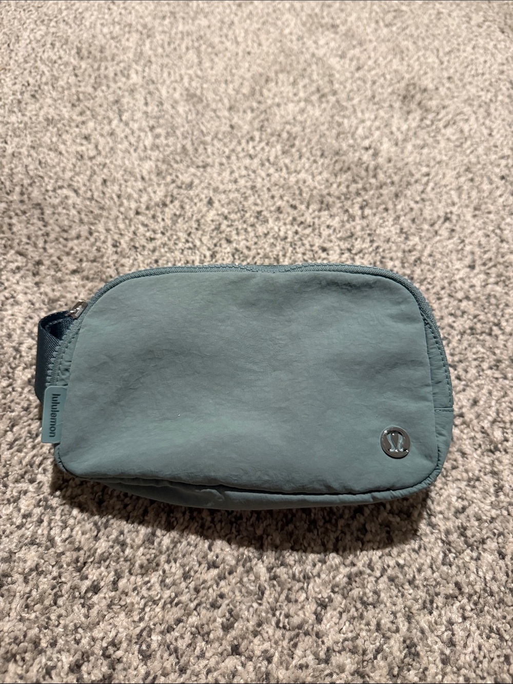 NWOT Lululemon Belt Bag - tidewater teal